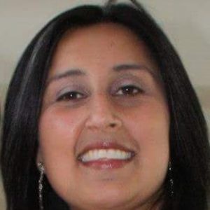 Image of Dr. Hina Khan