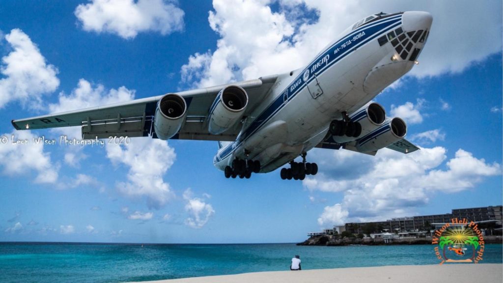 IL-76 Low arrival over Maho Beach, St. Maarten